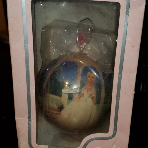 1997 Mattell Barbie Ornament in Box - Picture 6 of 9
